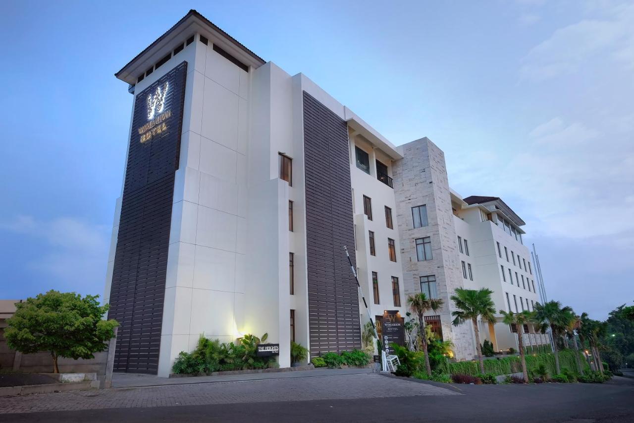 Wimarion Hotel Semarang Exterior foto